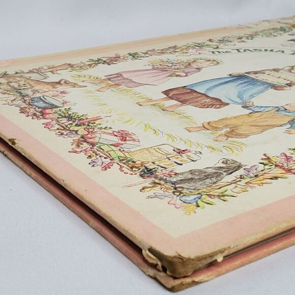 A Time to Keep Tasha Tudor Book of Holidays 1977 Signed 1st Ed - Picture 6 of 13